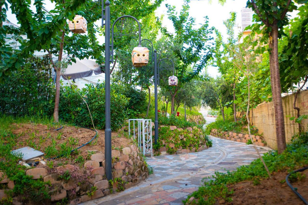 Arka Art Hotel Тирана Екстериор снимка The path of the cable car