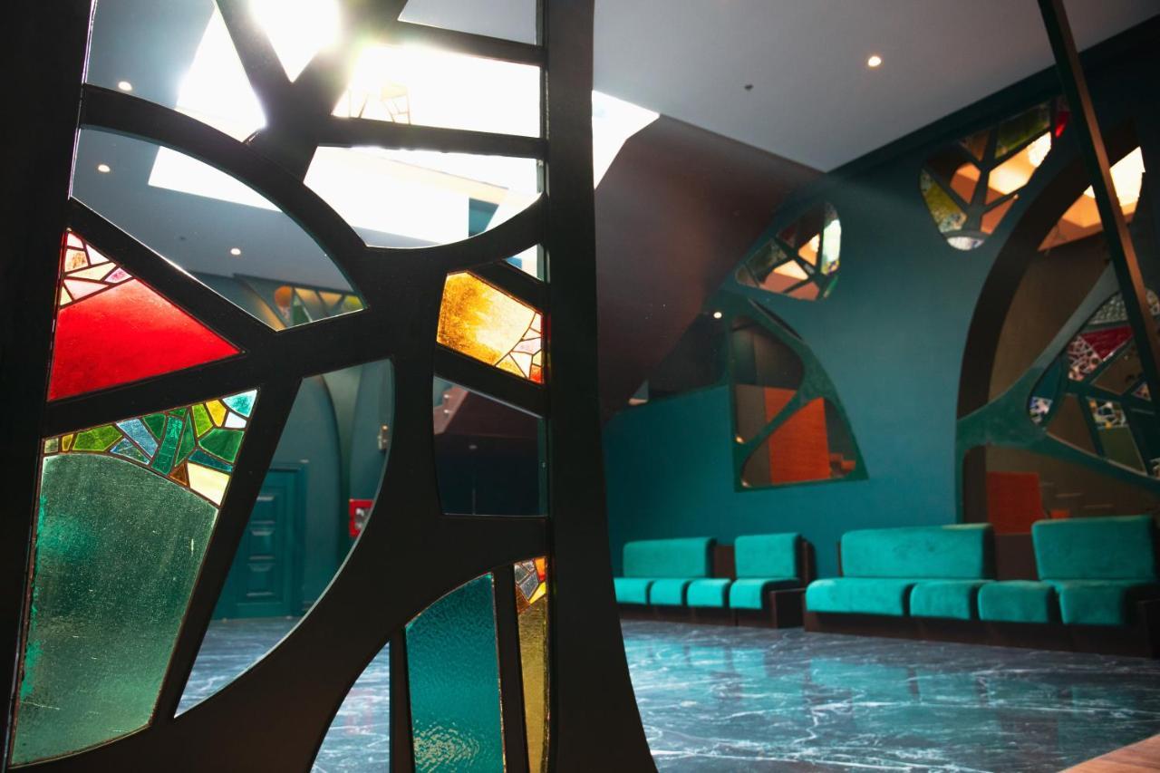 Arka Art Hotel Тирана Екстериор снимка Interior of the sanctuary