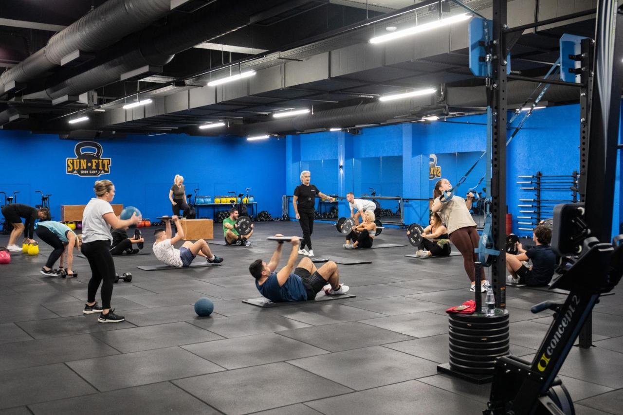 Arka Art Hotel Тирана Екстериор снимка CrossFit gym in San Francisco
