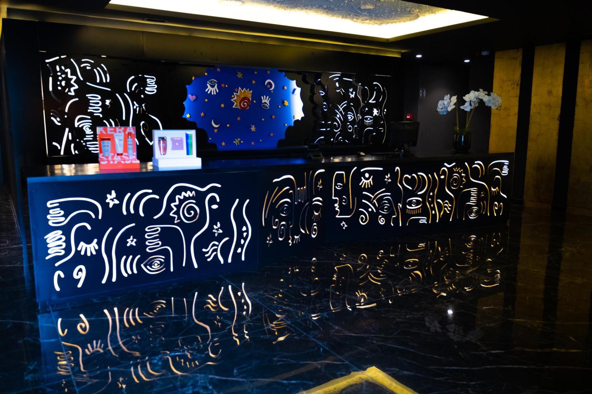 Arka Art Hotel Тирана Екстериор снимка The lobby of the hotel